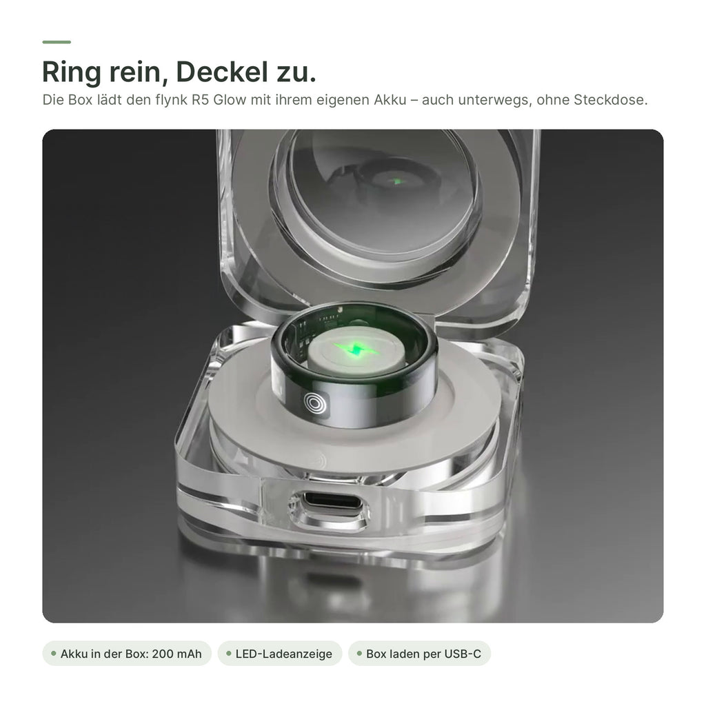 flynk R5 Glow lädt in der geöffneten Ladebox